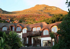 Гостиница Monkey Valley Resort  Нурдхок